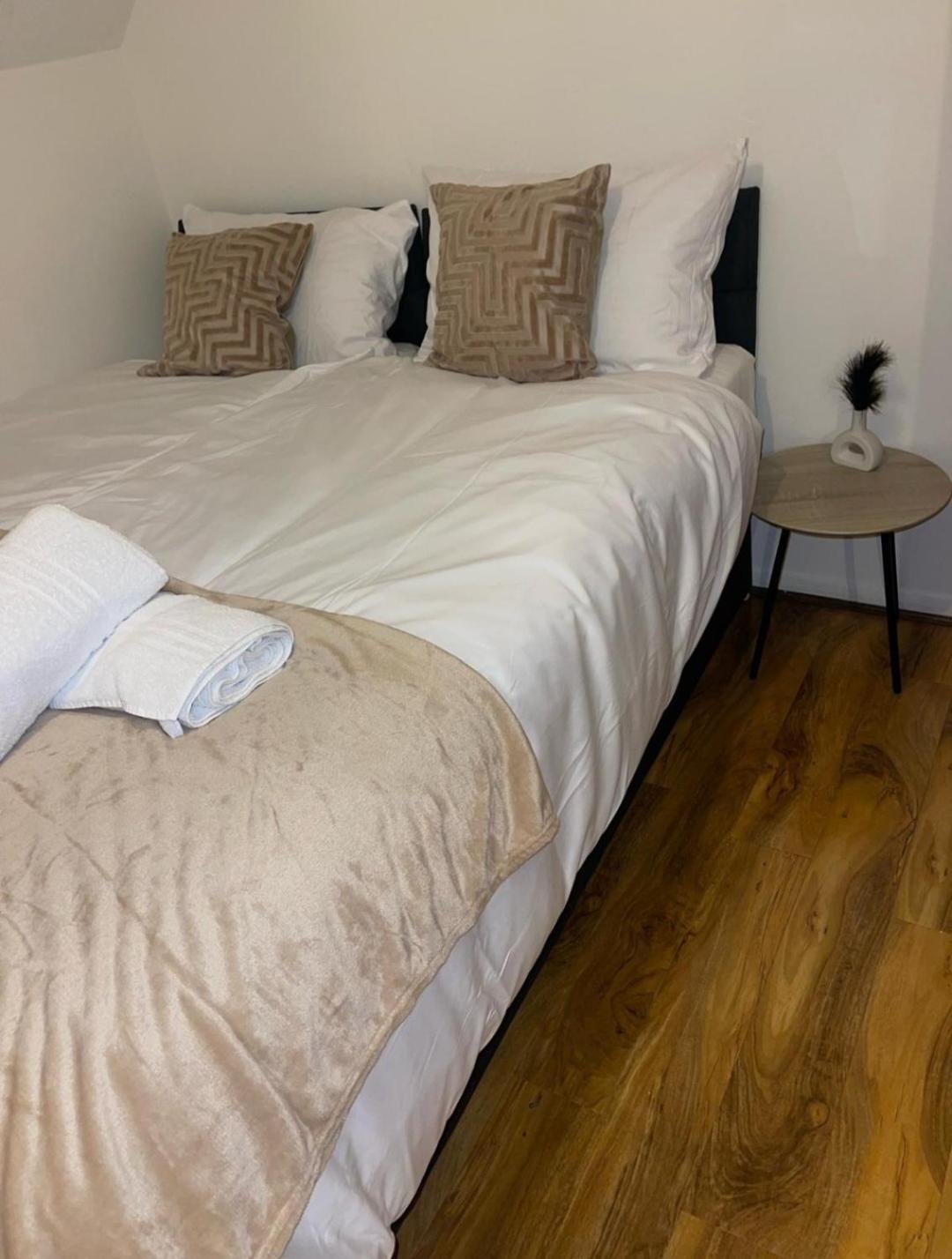 Vry Nice Place London Ngoại thất bức ảnh